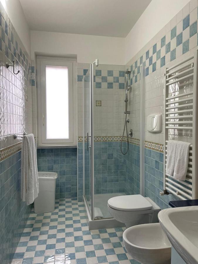 Il Vecchio Carrubo - Villa Con Piscina A Sfioro Macchia di Monte Exterior photo